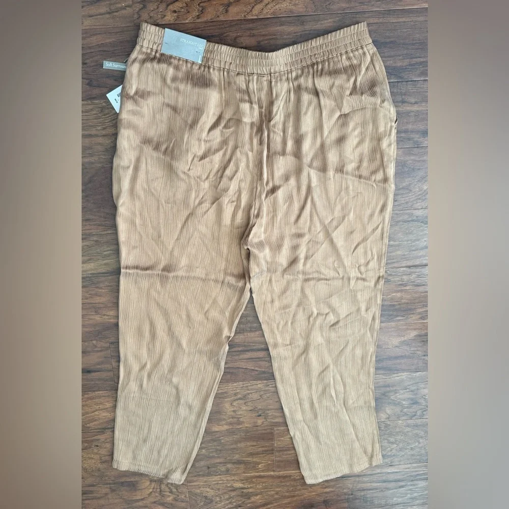 Soft Surroundings Turis Straight Leg Cropped Ankle Pants Silky NWT Large - Picture 2 of 10